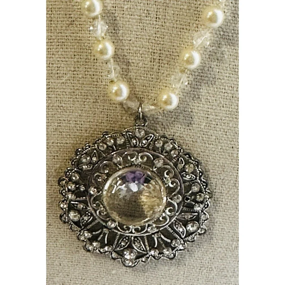 Vintage Style Filigree Rhinestone Pendant Necklace Faux Pearl Crystal Beaded 16”